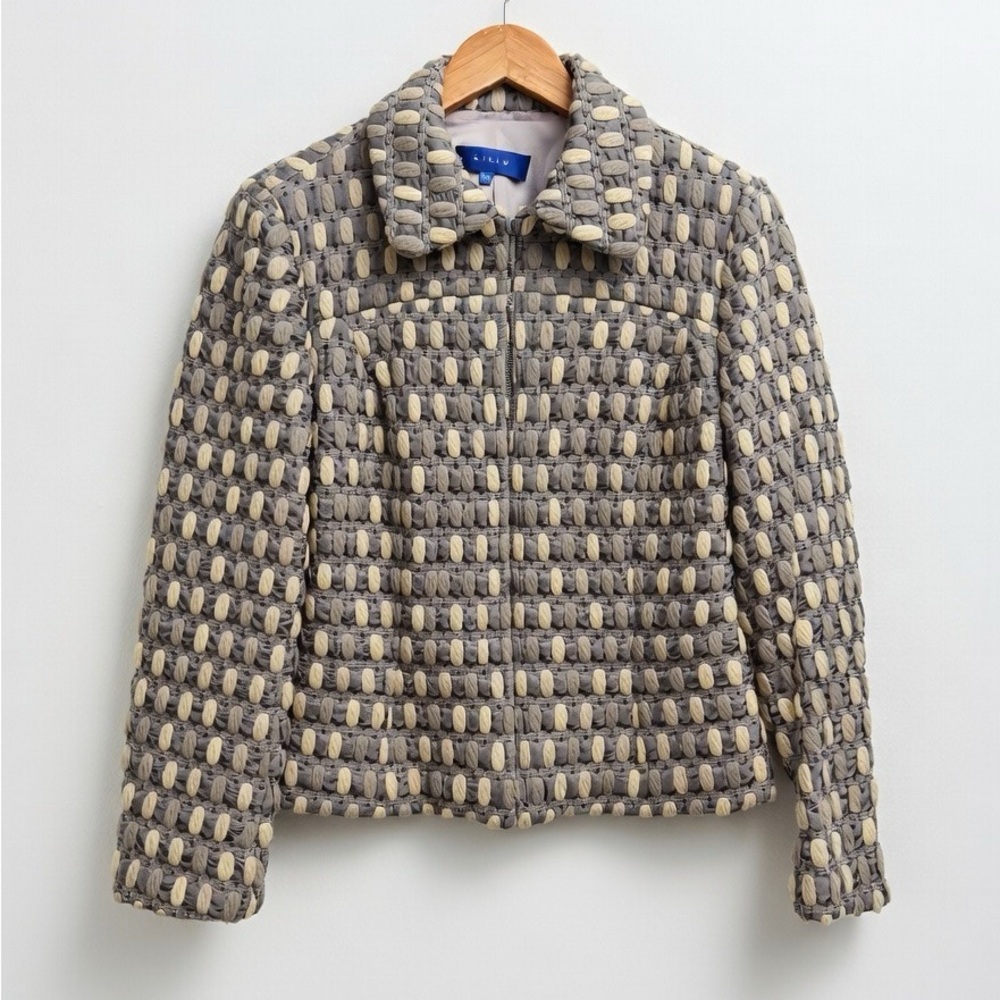Lilua Woven Textured Grey & Cream Jacket - Women's Blazer